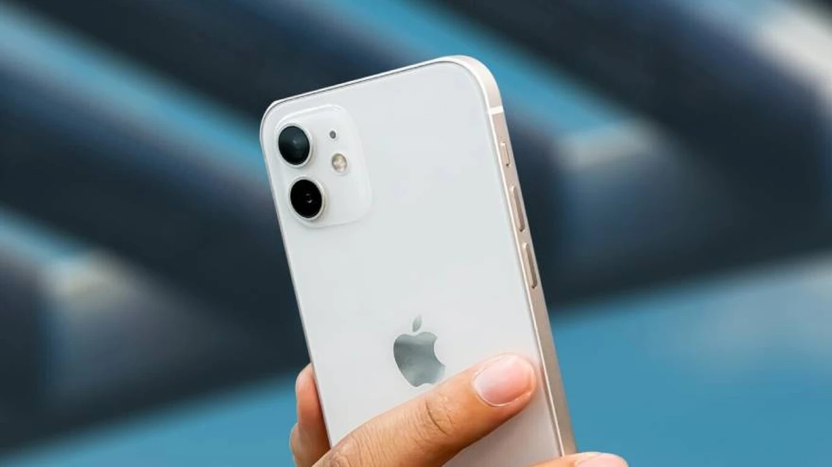 El iPhone 13 es posiblemente el mejor teléfono de Apple que puedes comprar  y lo tienes más barato en