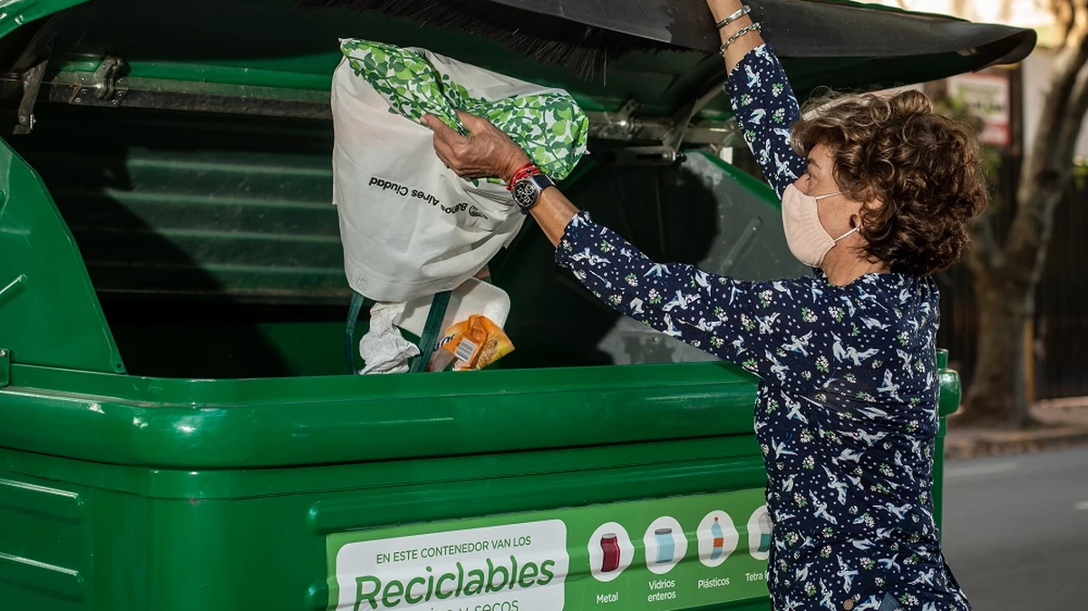 En la Ciudad ya instalaron contenedores verdes de reciclado cada 150 metros
