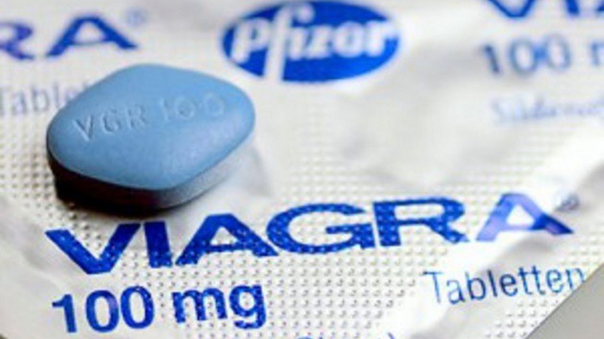 El milagrito azul, la Viagra cumple 20 años, la pastilla que nació por  error - AxarquiaPlus