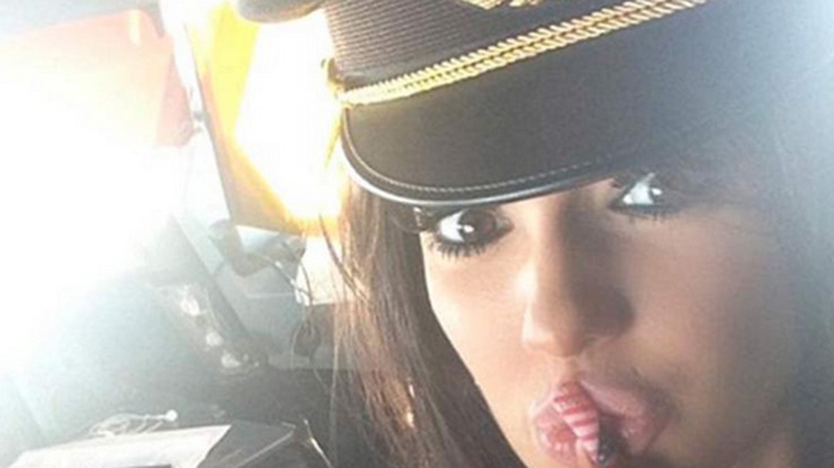 Vicky Xipolitakis ya tiene su imitadora de vuelo en Kuwait