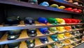 New Era inauguró su primer outlet en Argentina con precios irresistibles