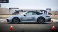 Así se vive la experiencia de manejar 24 autos Porsche en un autódromo