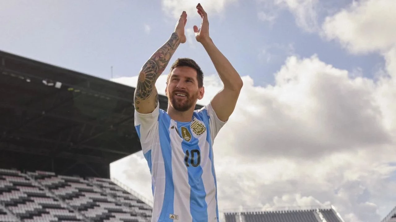 Filtran la camiseta que la Selección Argentina usará en la Copa América 2024 y los hinchas no tuvieron piedad: "Demasiado"