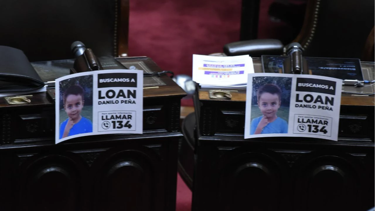 El caso Loan se coló en Diputados: carteles y críticas de la izquierda al Gobierno
