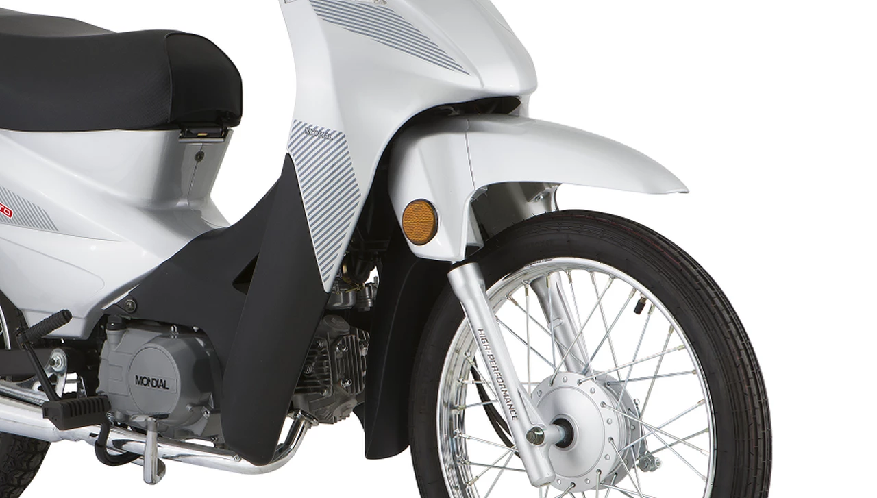 Esta moto se modernizó y bajó de precio para ganarle a la Honda Wave, la más vendida