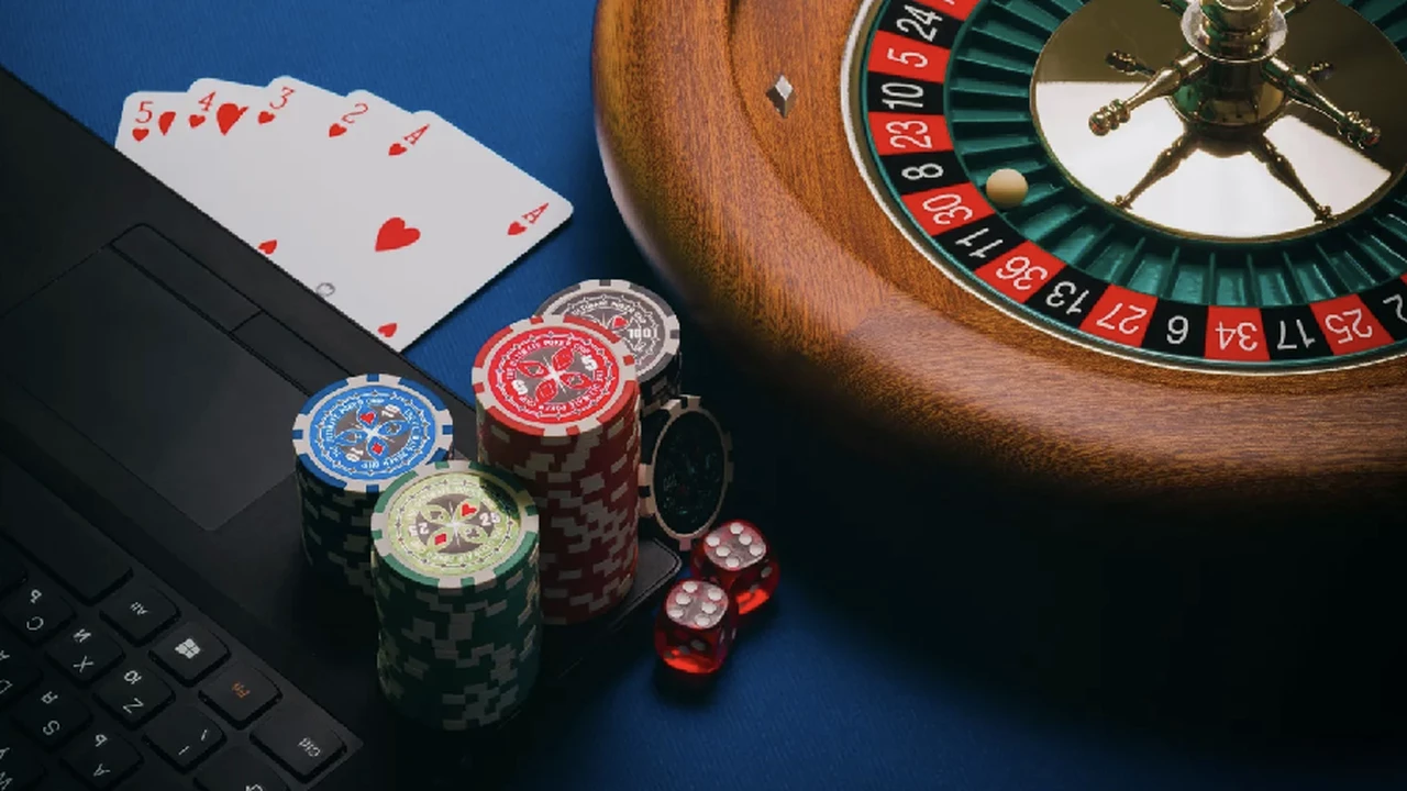 5 Best Online Gambling Sites Ranked by Games, High Payouts & Bonuses