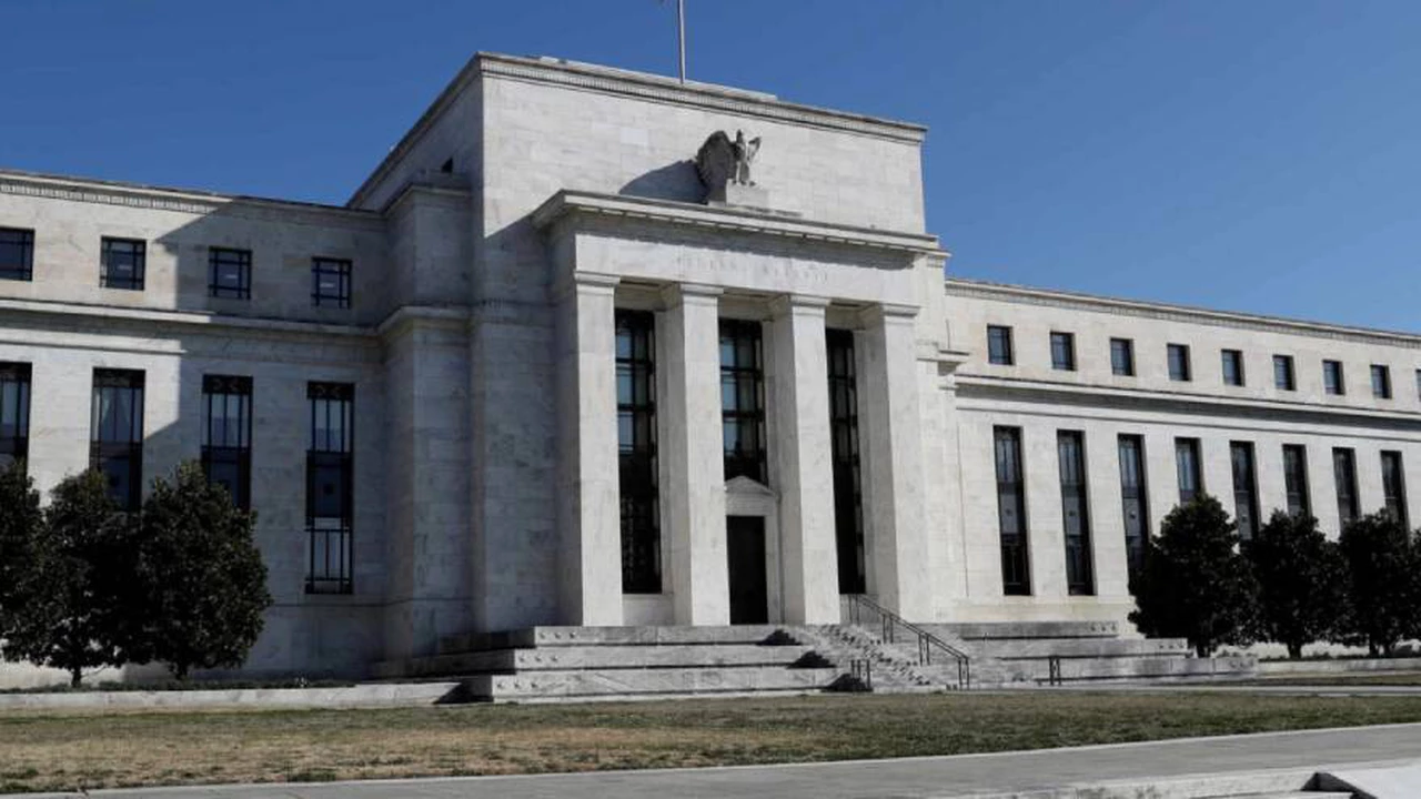 La FED elevó otros 25 puntos básicos la tasa de interés y las criptomonedas caen con fuerza