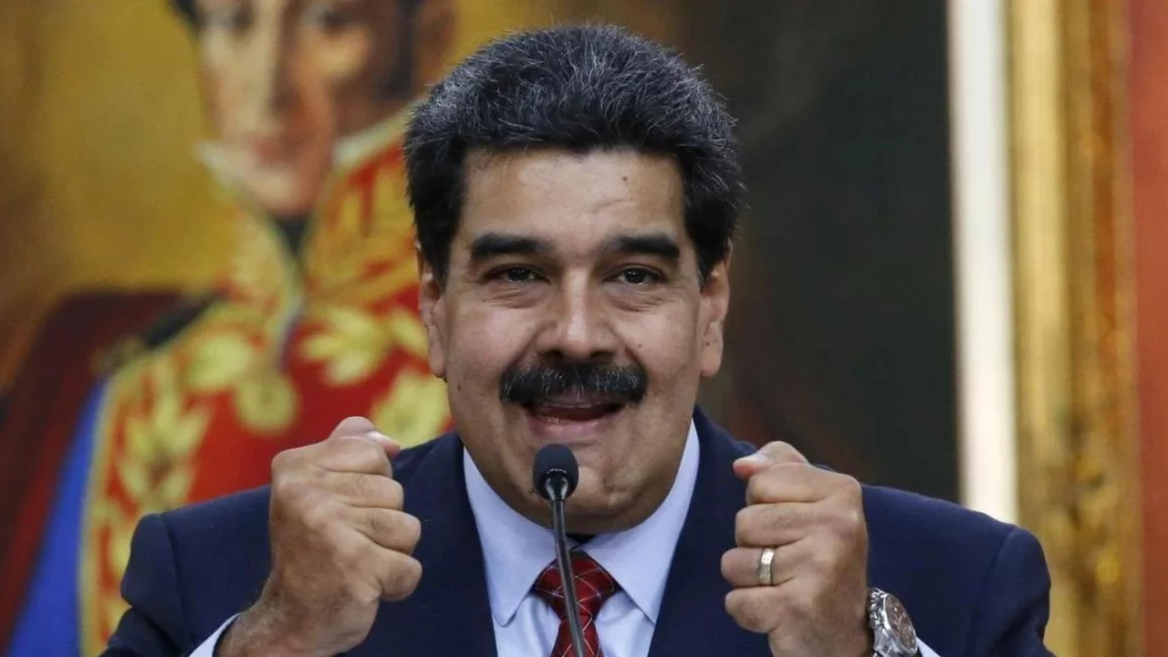 Maduro quiere eliminar WhatsApp en Venezuela e introducir WeChat: qué es y cómo funciona