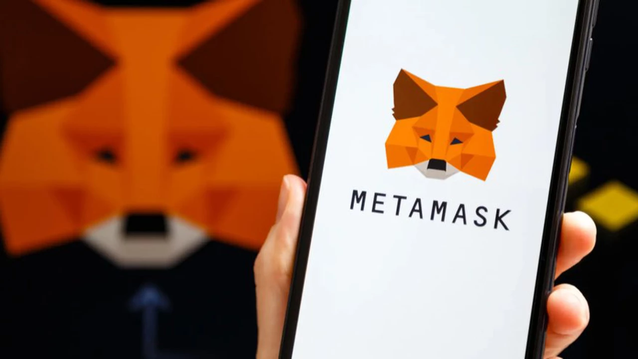 MetaMask lanza una tarjeta de débito que transforma activos digitales en dinero tradicional