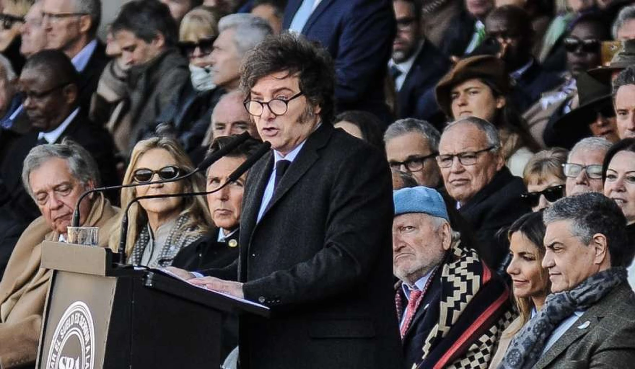 Javier Milei confirmó la eliminación del impuesto PAÍS y la baja de retenciones para el campo