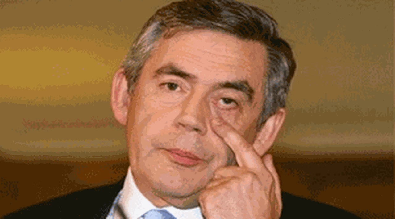 Gordon Brown: "Que el mundo imite mi plan de rescate"