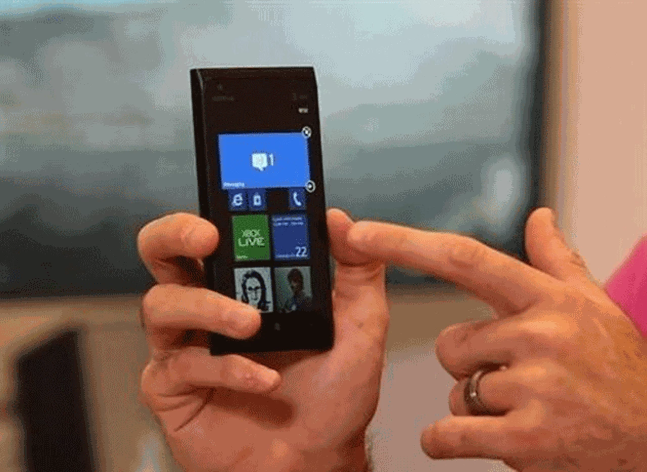 Los "smartphones" más baratos de Nokia impulsan a Windows Phone