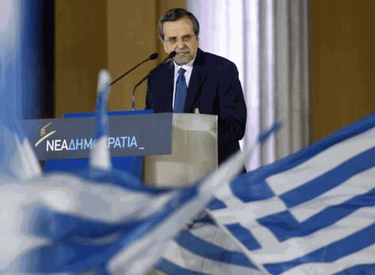 Denuncian que el primer ministro griego eliminó información y se llevó hasta los muebles