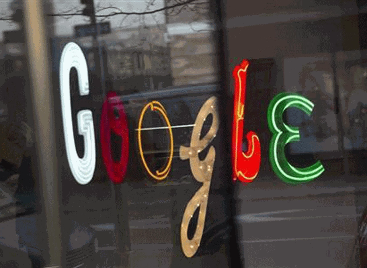 Italia da a Google un año y medio para cambiar sus prácticas de uso de datos