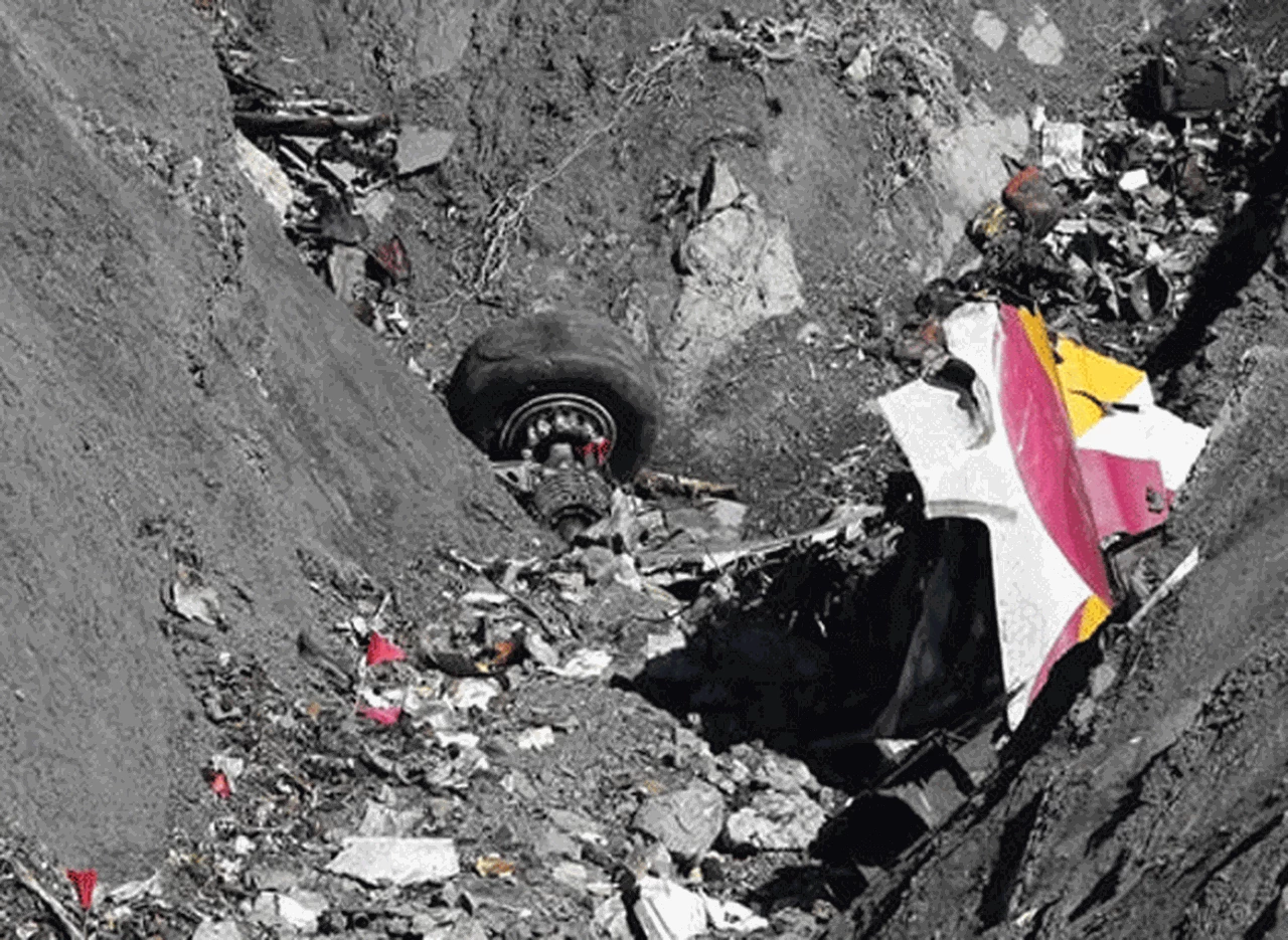 No es la primera vez: cinco escalofriantes historias de pilotos que hicieron estrellar un avión