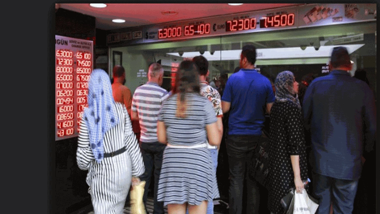 Turquía pone restricciones al mercado cambiario