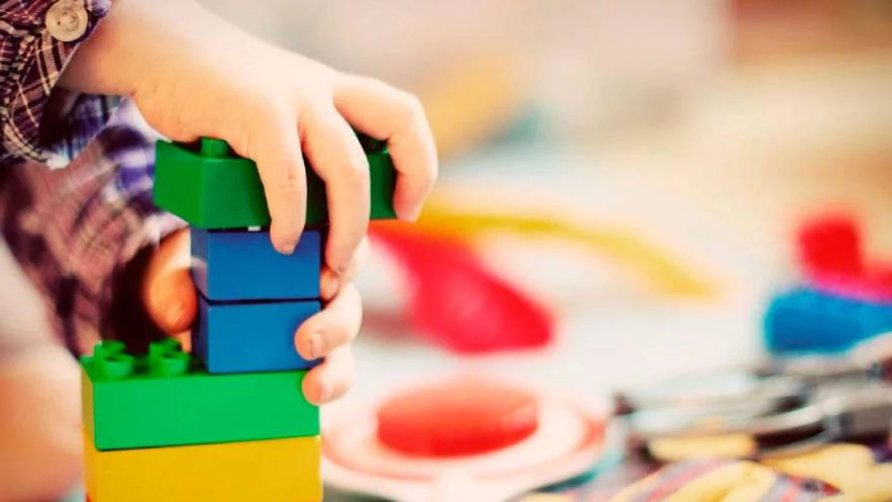¿Con qué juegan tus hijos? Detectaron más de 120 sustancias tóxicas en juguetes de plástico