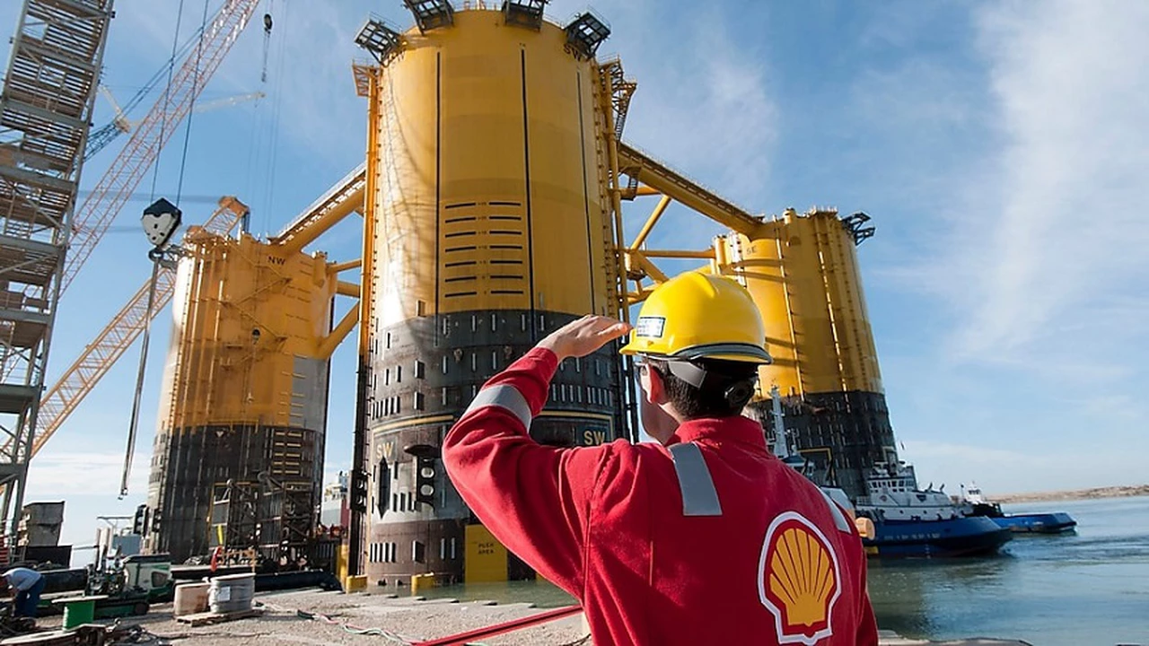 Guerra en Ucrania: Shell y Equinor interrumpen operaciones y comienzan a salir de sus inversiones en Rusia
