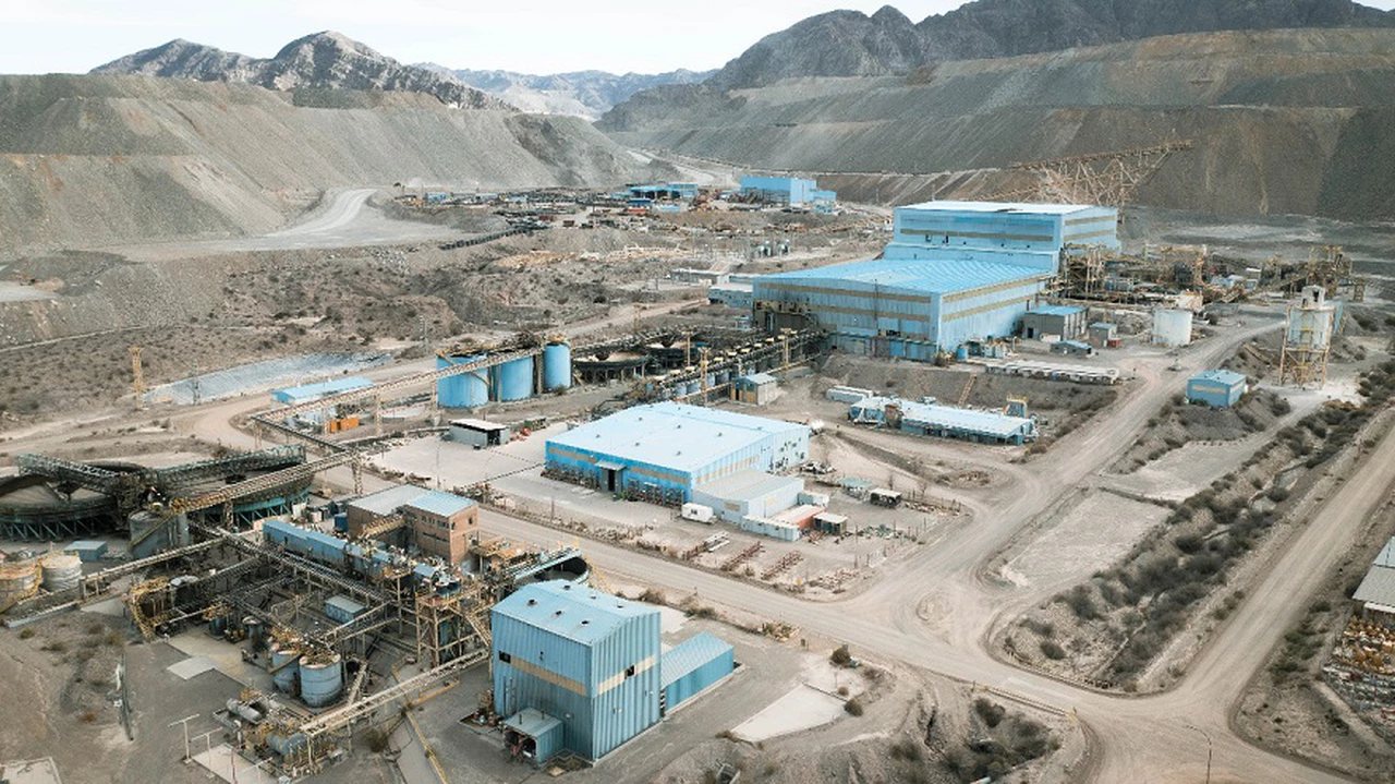 Transición energética: las mineras van por otro "boom" para competir con el litio