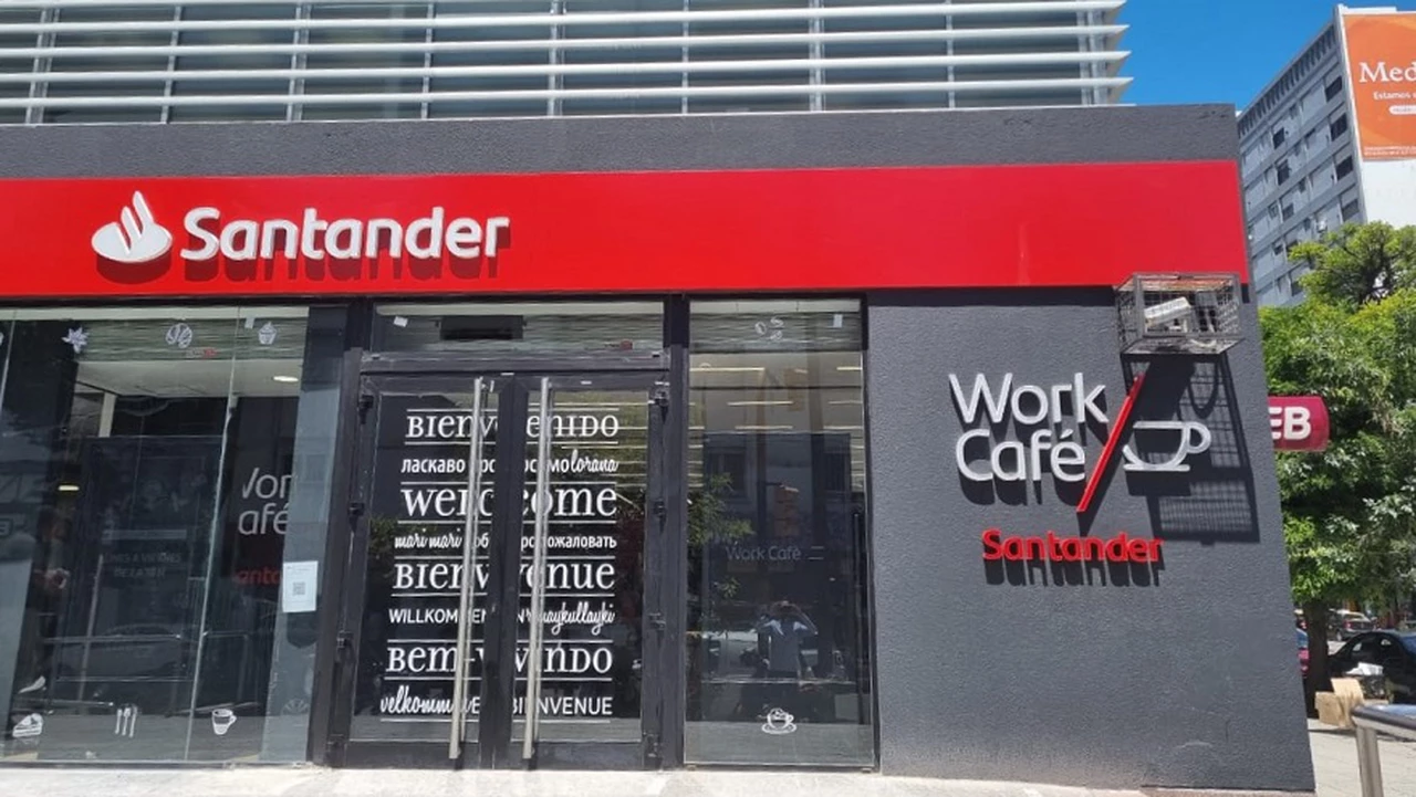 A tiempo para las vacaciones, Santander expande su concepto Work Café a Rosario y la Costa Atlántica