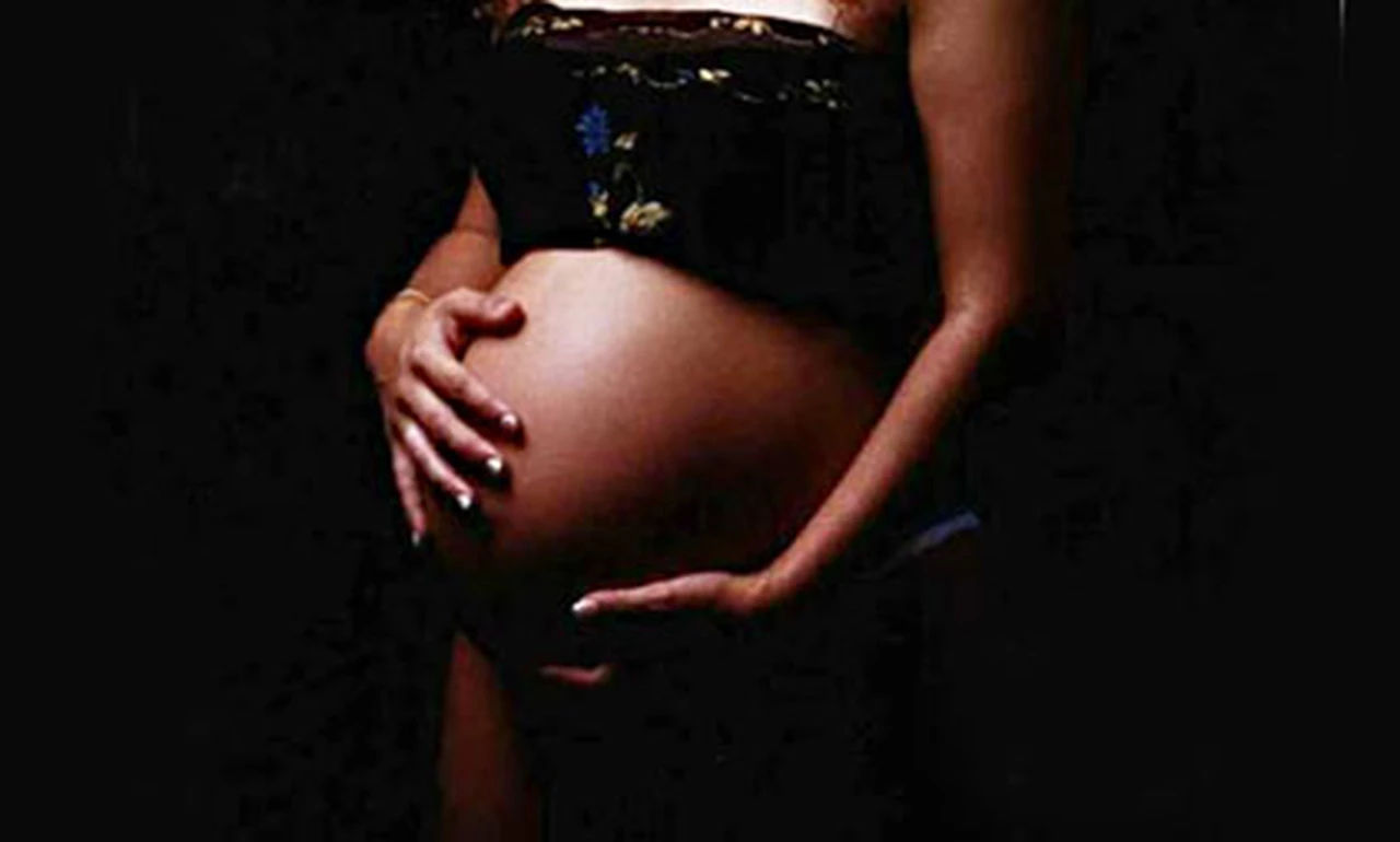 Alquiler de vientre: buscan aprobar una ley para registrar a niños que nazcan en el exterior