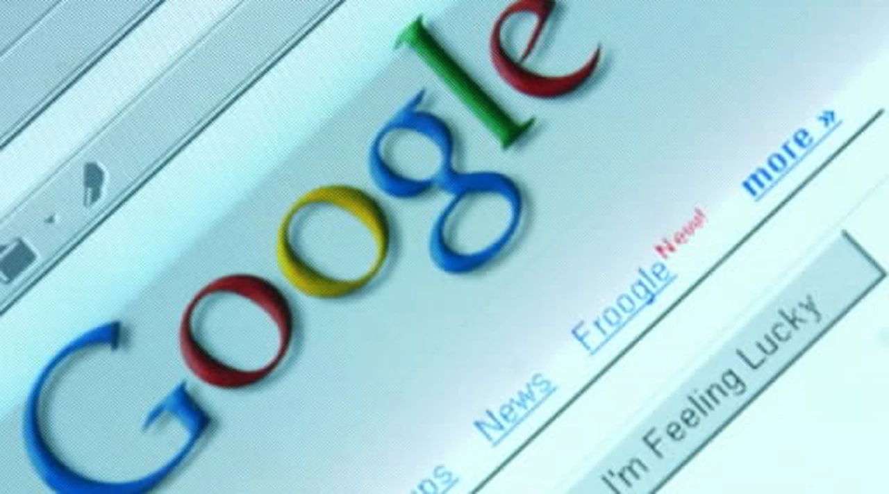 ¿Cuáles son los pasos para dar de baja información personal en Google?
