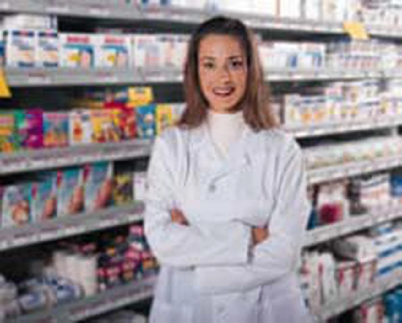 Buscan limitar la actividad de las cadenas de farmacias