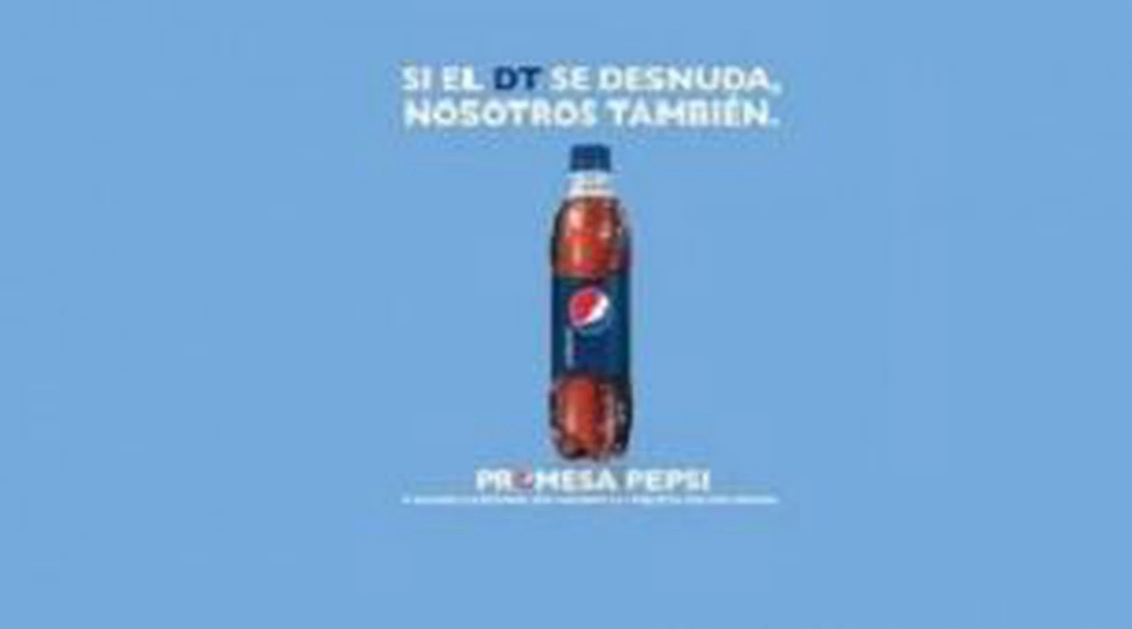 Pepsi imita a Maradona y promete desnudarse si la Argentina es campeón