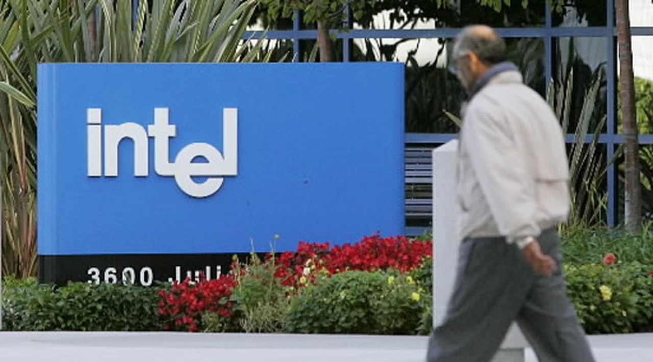 Intel compra por u$s1.400 millones la división de chips de Infineon para móviles 
