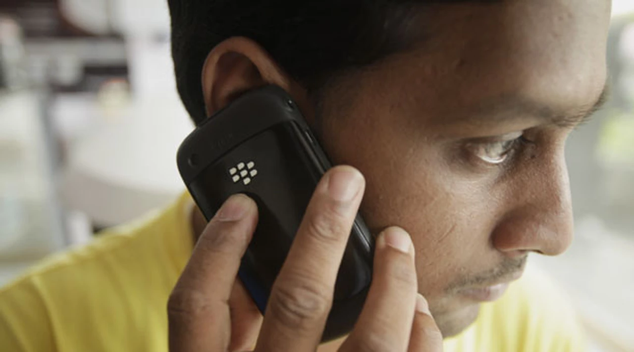 La India logra "domar" al Blackberry y ahora va por Google y Skype