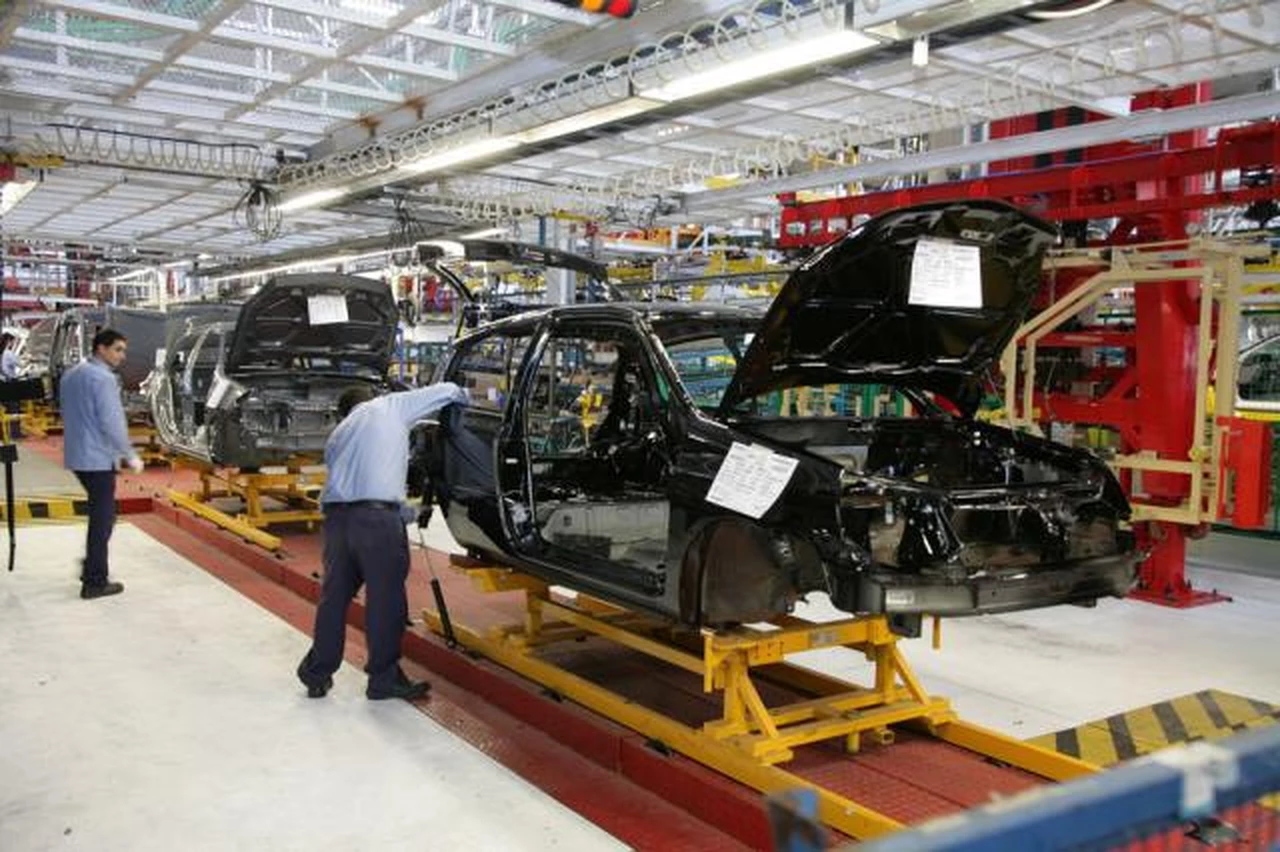 En 2011, la producción automotriz llegarí­a a casi 800.000 unidades