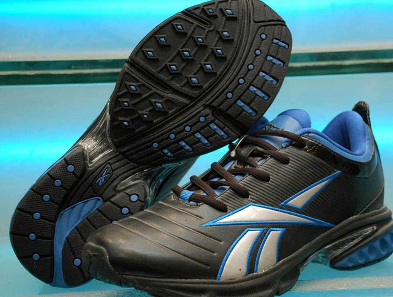 Reebok intentar lanzar en la India las zapatillas m s baratas del