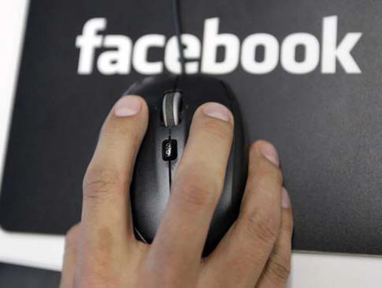 El 83% de los usuarios de Facebook nunca hace clic en la publicidad
