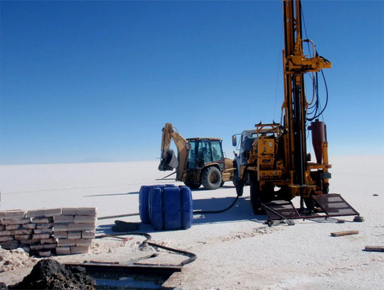 El gobierno argentino ahora propone integrar al litio en el tratado minero con Chile