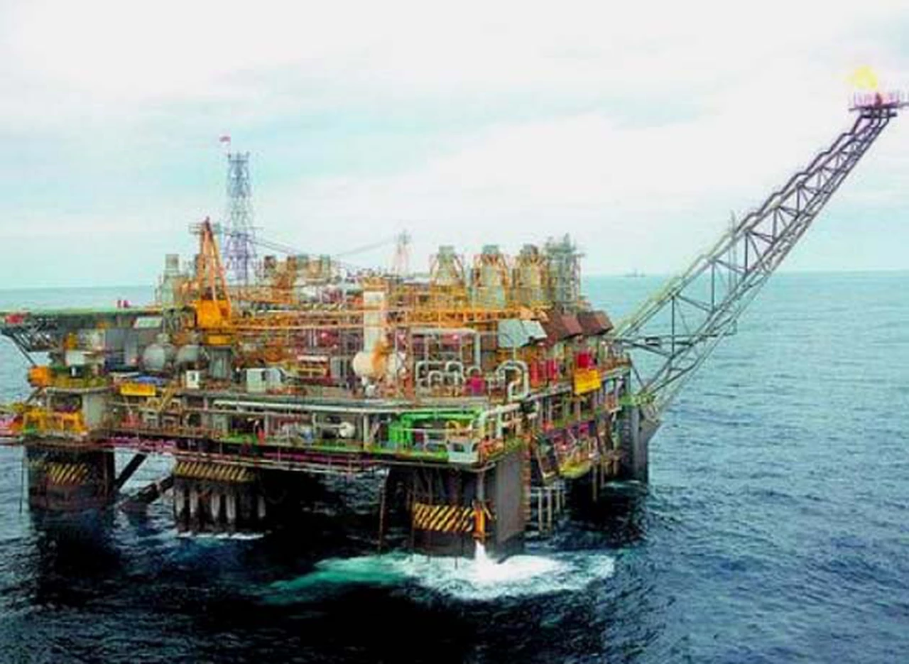 Petrobras Brasil descubre petróleo en la Cuenca de Santos