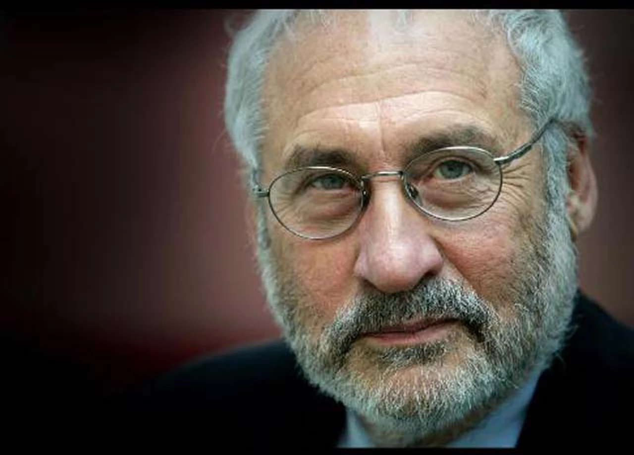 Stiglitz: "Argentina tiene razón en buscar normativa de reestructuración de deuda"