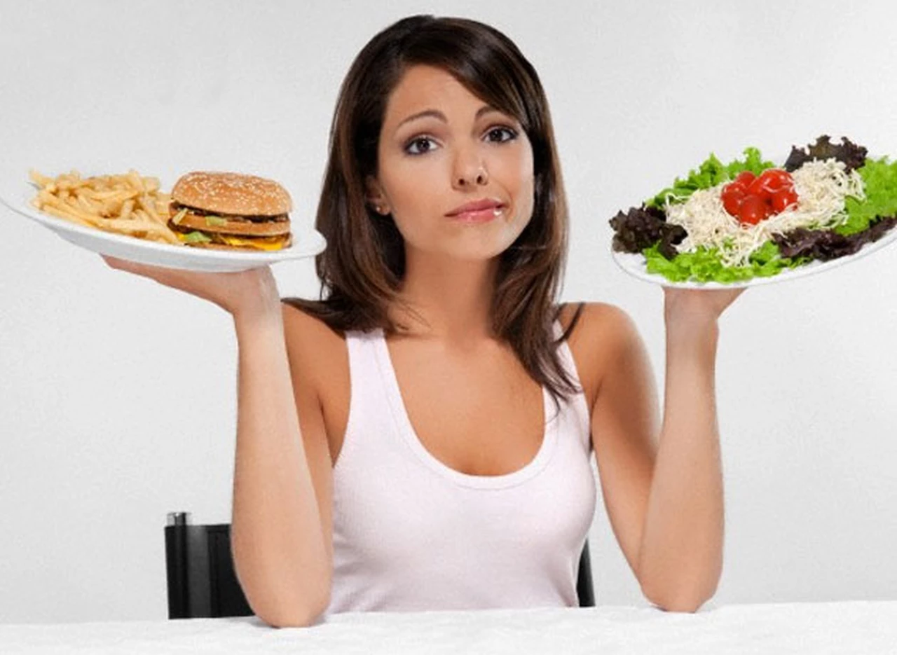 Especialistas en nutrición revelan mitos y verdades sobre las dietas para bajar de peso