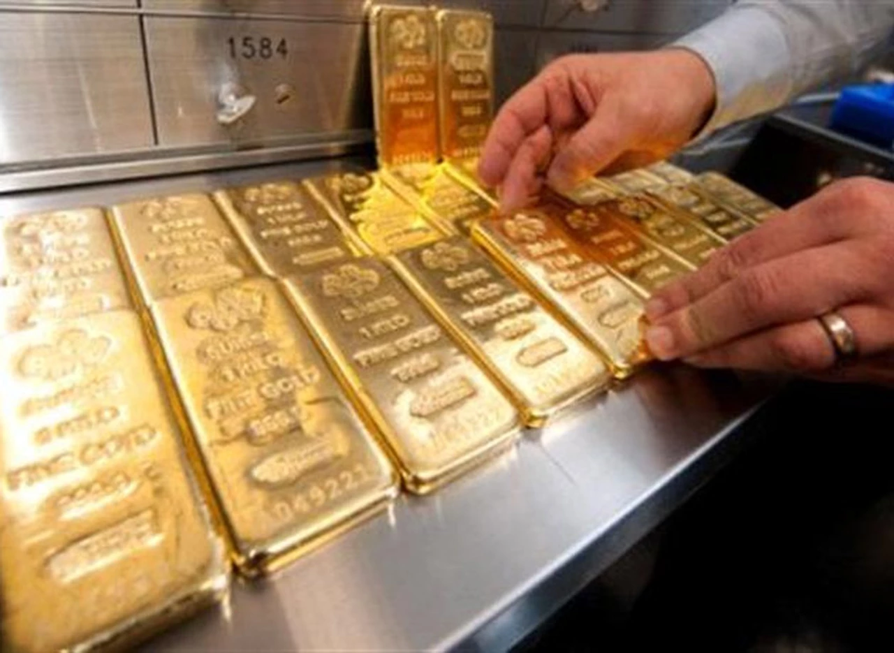 La caí­da en el precio del oro ocasionó que el Central pierda u$s550 millones este año