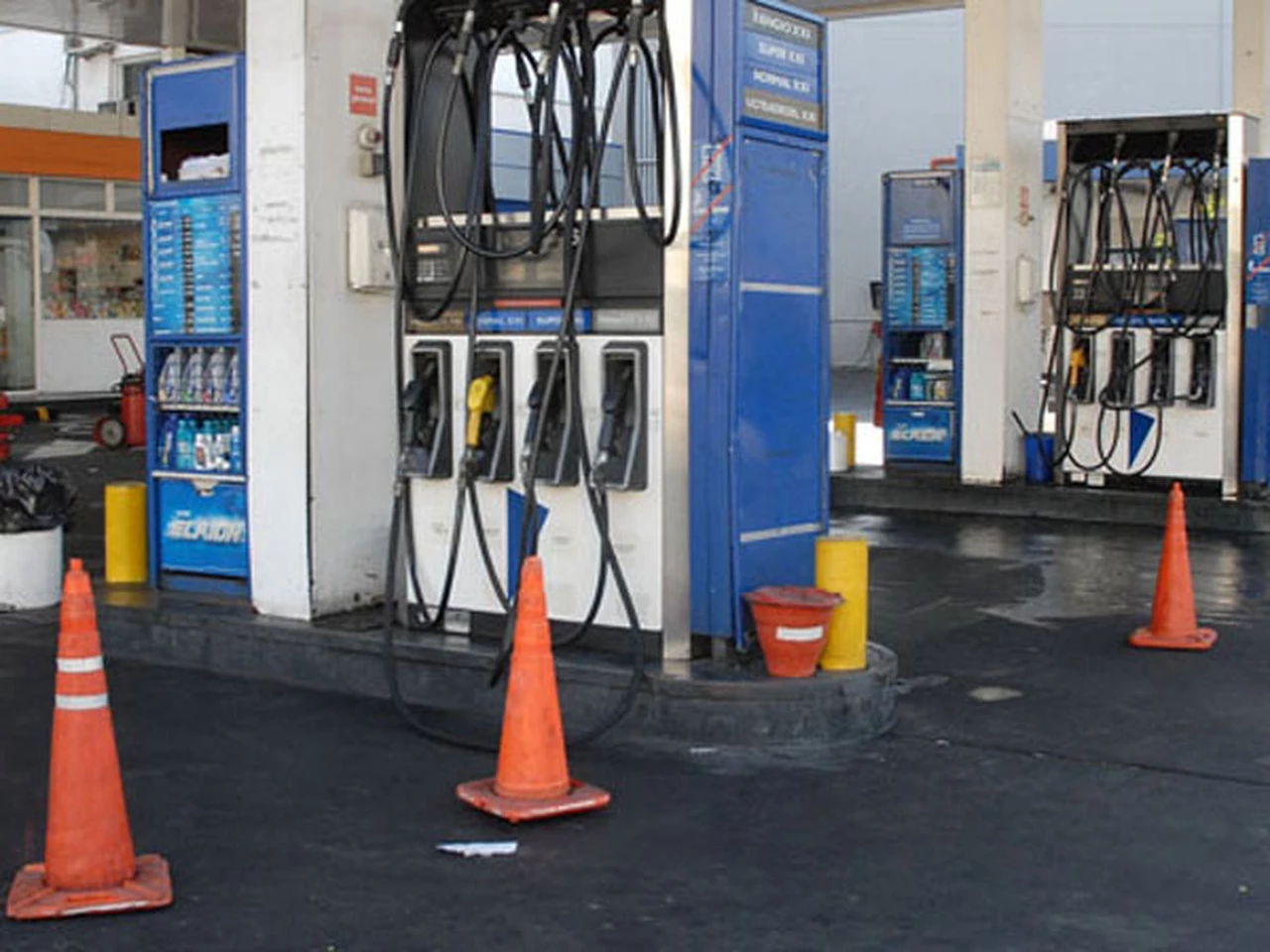 En las estaciones de servicio ya preocupa el aumento de la nafta 