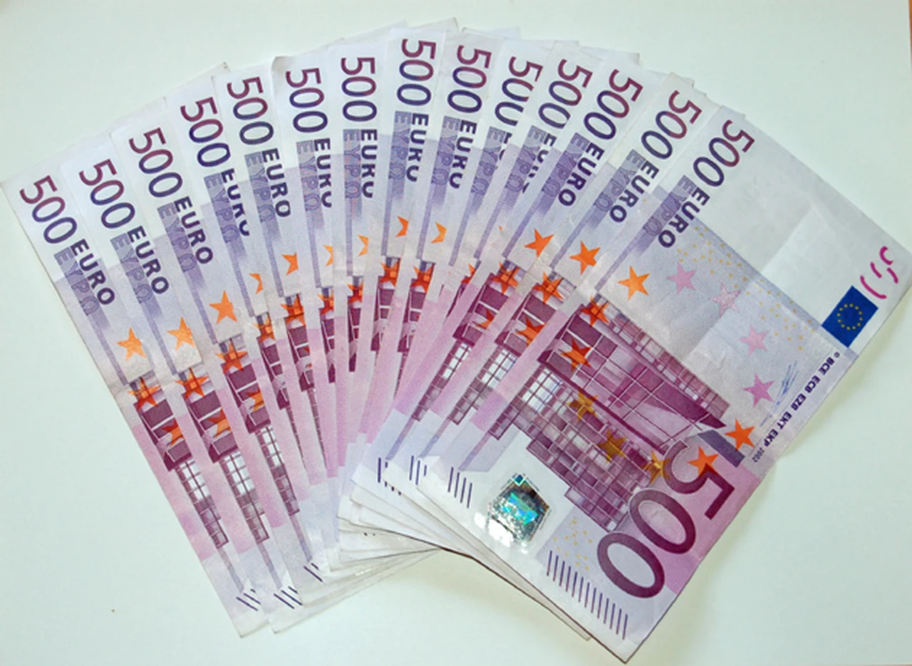 El euro rompe el piso de los $10 por primera vez en un año