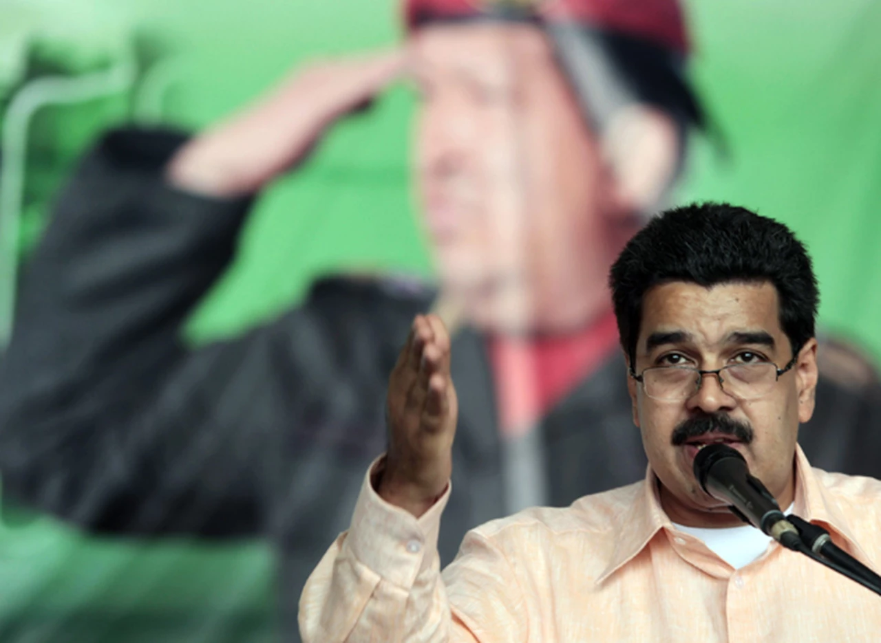 Por un decreto de Maduro, los venezolanos deberán pagar una serie y una pelí­cula sobre Hugo Chávez