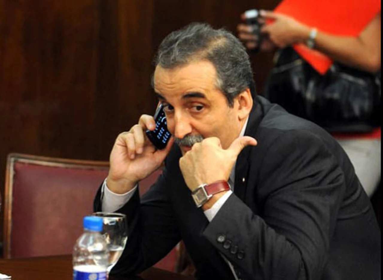 Guillermo Moreno "invita" por teléfono a las grandes empresas a ingresar en el blanqueo 