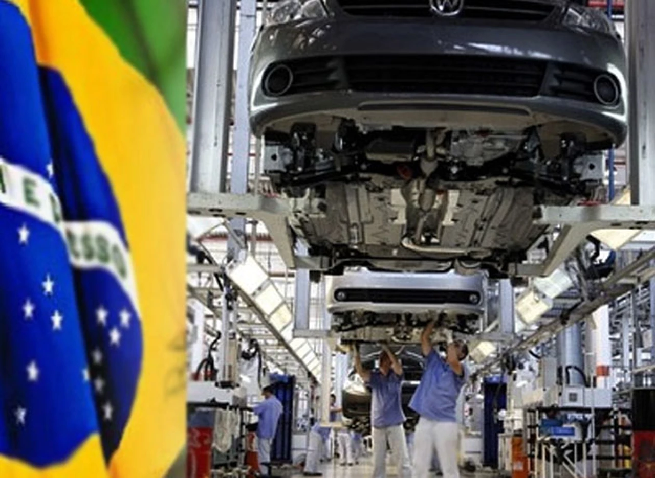 Retoman esta semana las negociaciones por el acuerdo automotriz con Brasil