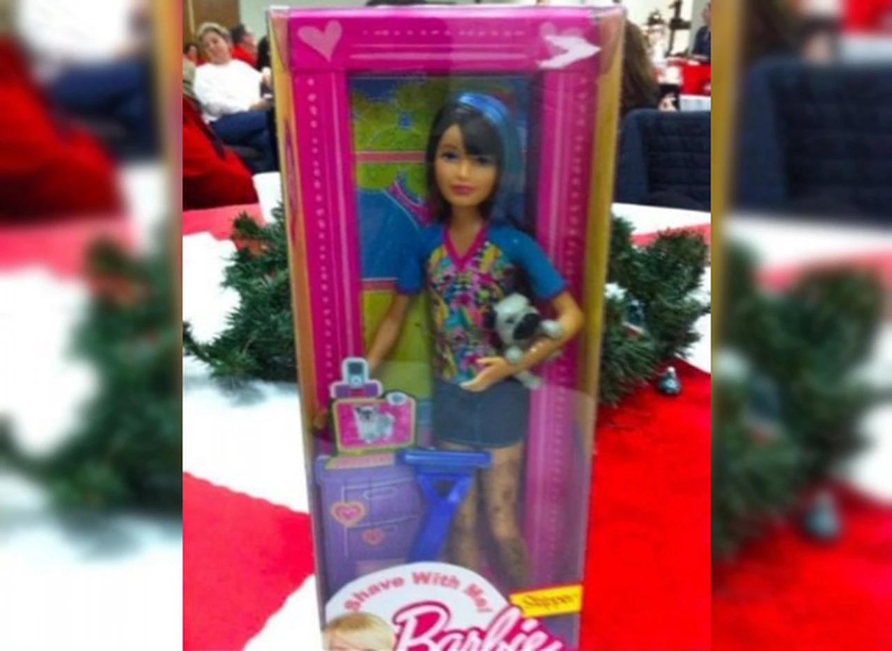 Barbie, otra vez en el centro de la polémica: lanzan una versión que se "afeita las piernas"