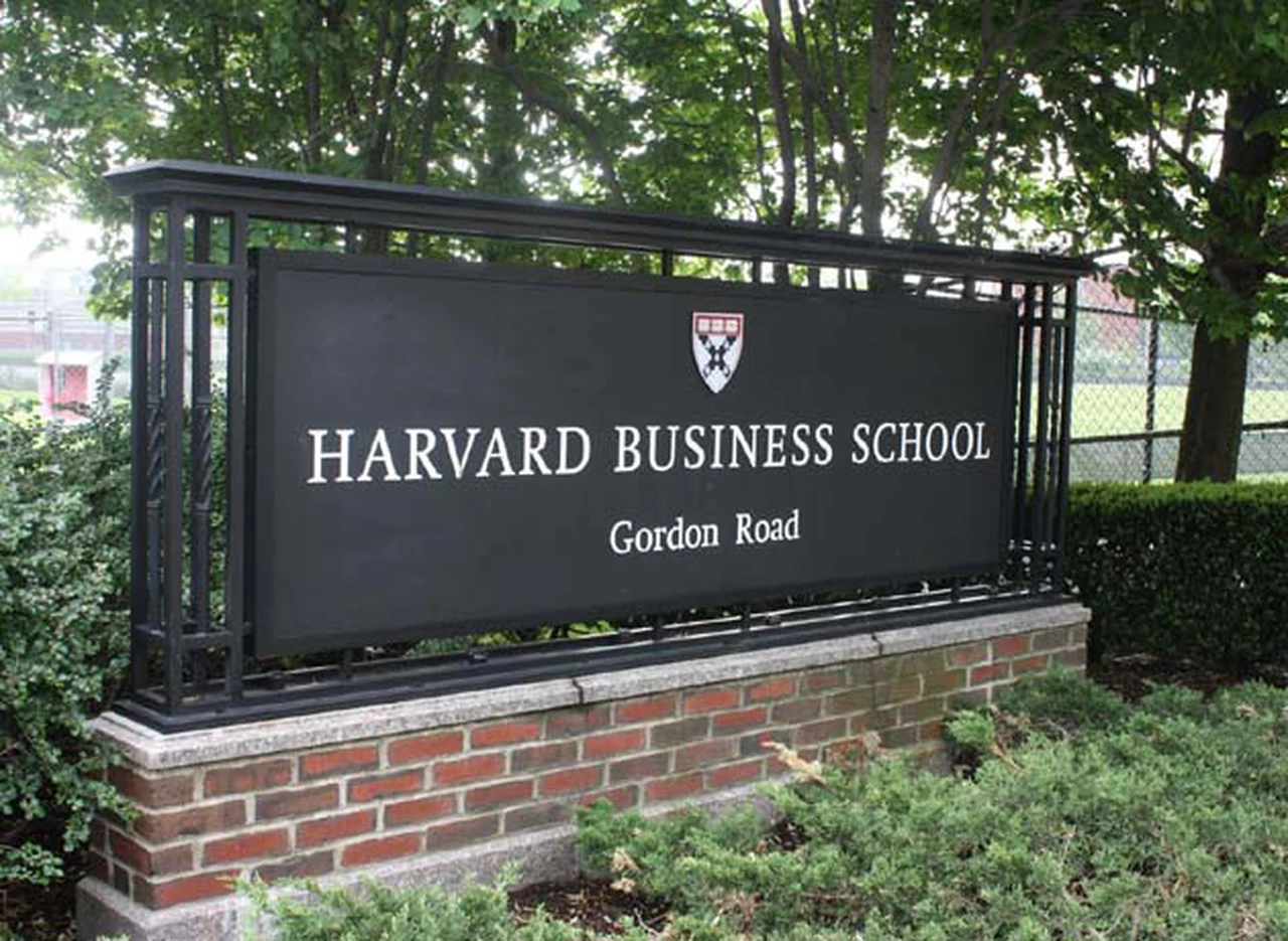Harvard posee tierras en el paí­s y sus alumnos la acusan de explotarlas mal