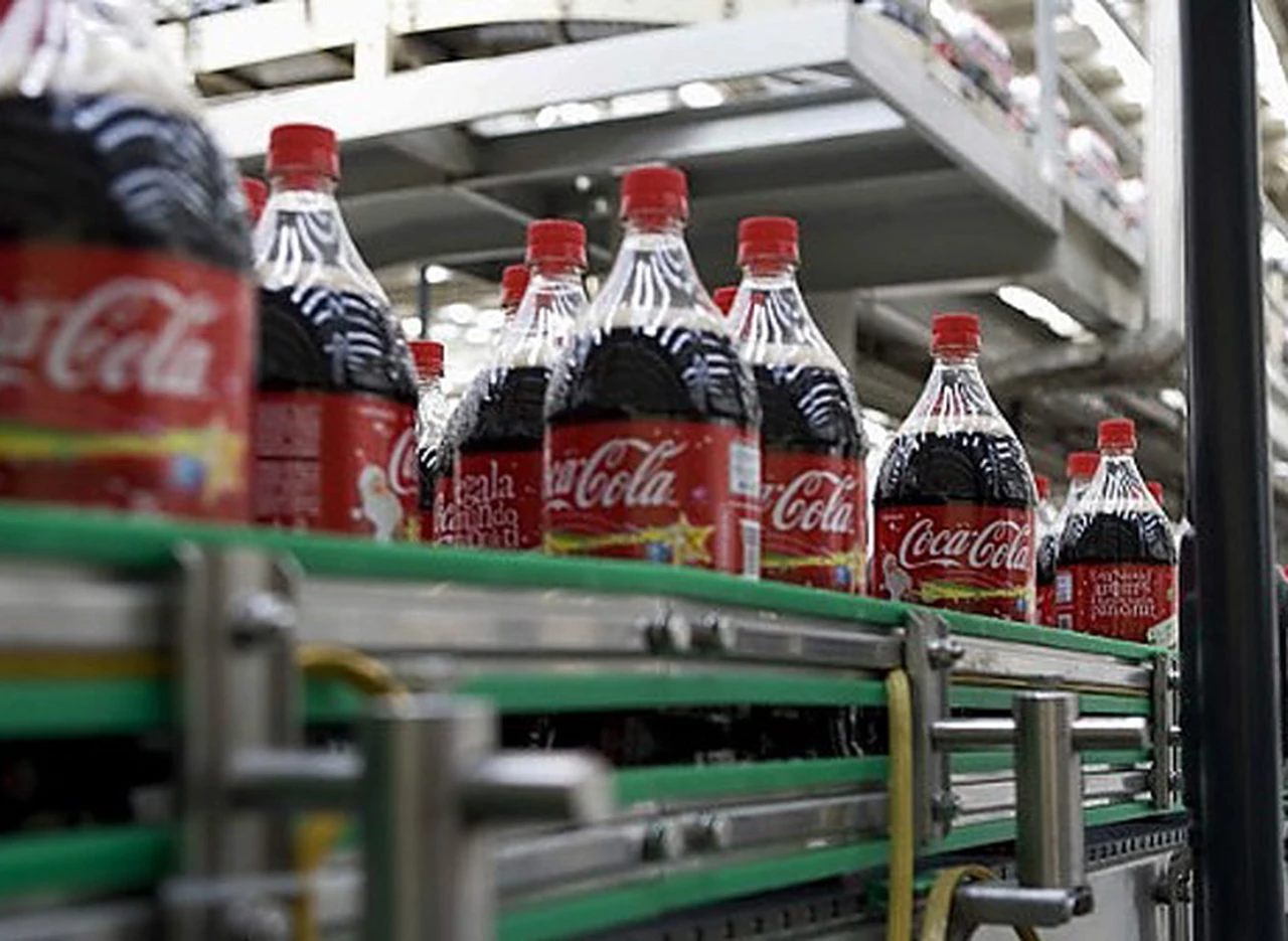 Las ventas de Coca-Cola cayeron 8 por ciento en América latina 