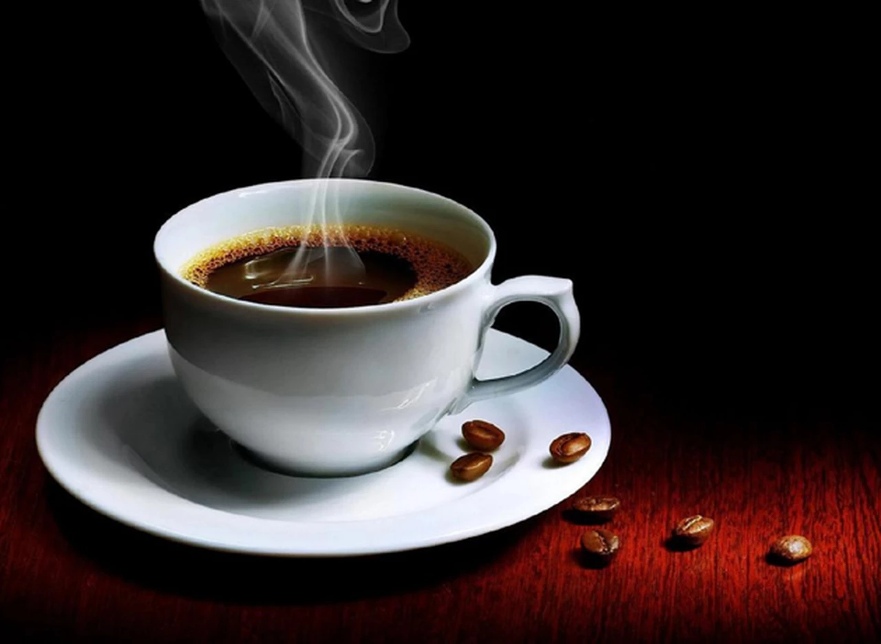 Tomar hasta cuatro cafés diarios podrí­a ayudar a prevenir infartos