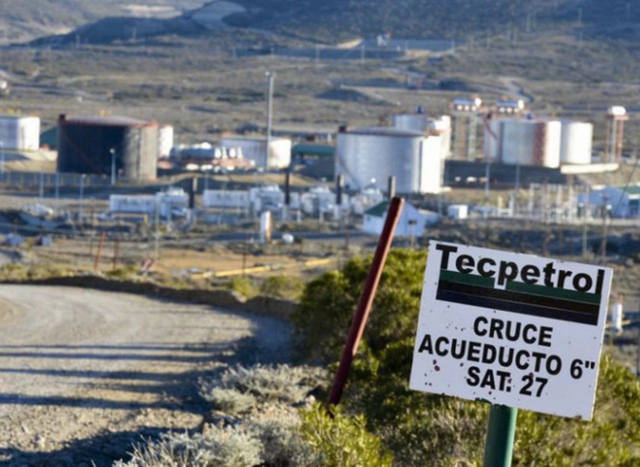 Petroleros advirtieron que Tecpetrol "comenzó a bajar la operatividad"