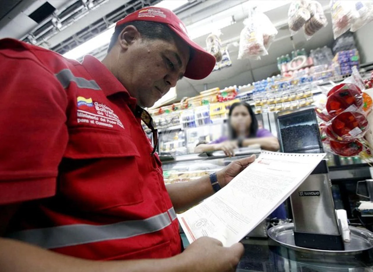 "Mirar para cuidar" versión Venezuela: Maduro enví­a la milicia a controlar precios en los supermercados