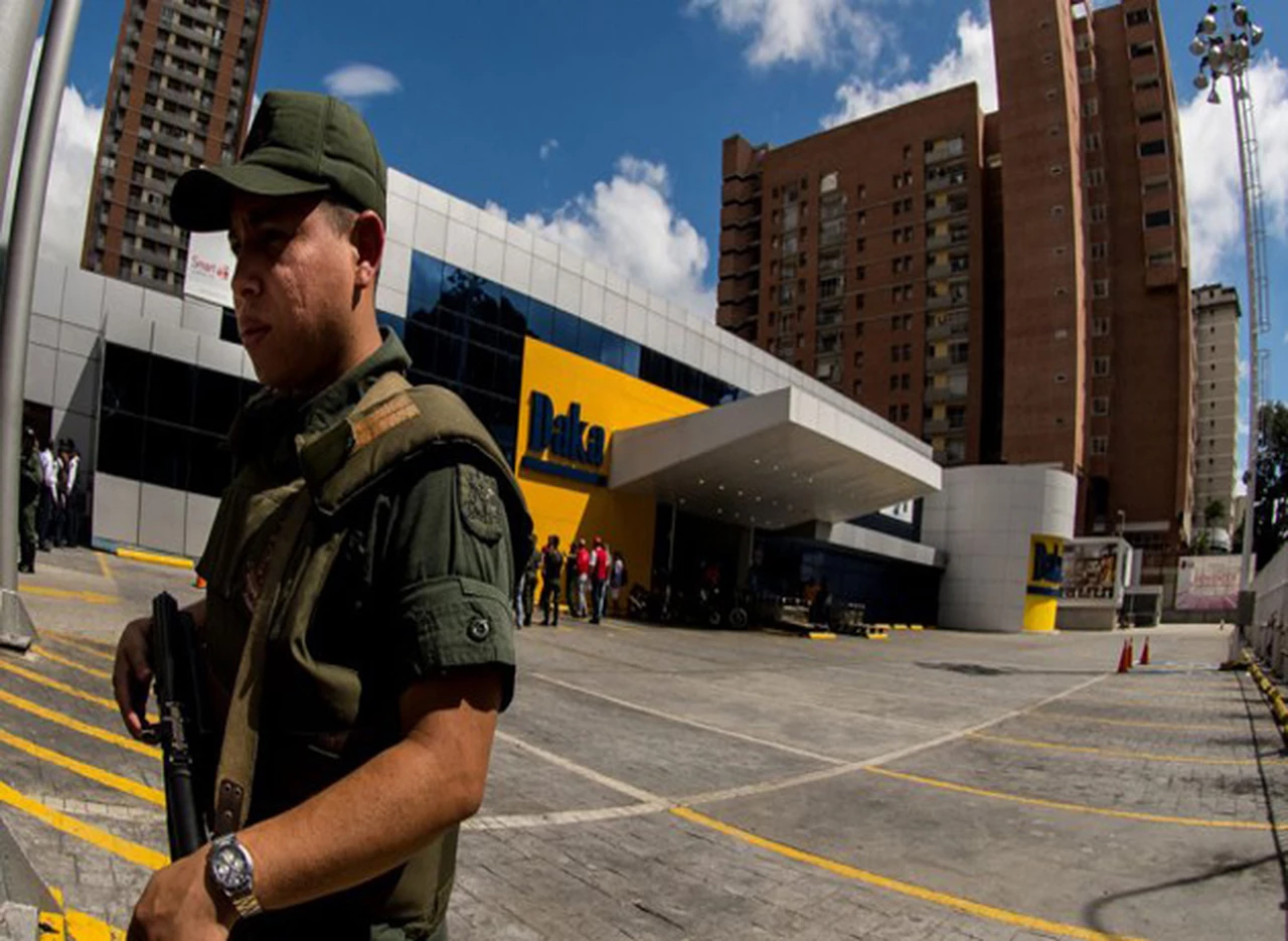 Maduro alista a las Milicias Populares para la "guerra económica" en Venezuela